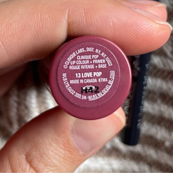NEW Clinique Pop Longwear Lipstick Love Pop - Picture 2 of 4